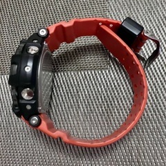 【取引中】ジャンク品G-SHOCK GA-1000コックピット　オレンジ✖️ブラック大人気カラー腕時計 フェイス(直径5.5cm位)の画像