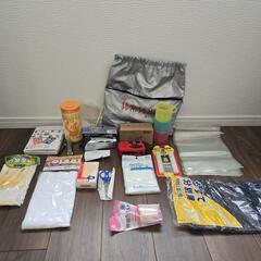 取引決定【防災グッズ15点セット】便利な手動充電式ラジオや携帯トイレなど災害対策グッズの画像