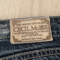 値下げ♪ CECIL McBEE ♪  S ハーフデニムパンツの画像