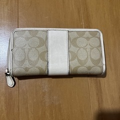 服/ファッション 小物 財布の画像