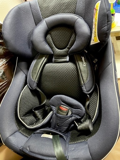 コンビ　クルムーヴスマート　isofix 新生児　チャイルドシート