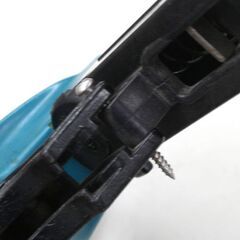通電・回転確認 現状品 makita オートバックスクリュードライバ 6834 木クズなど混入あり マキタ 札幌市 清田区 平岡の画像