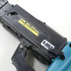通電・回転確認 現状品 makita オートバックスクリュードライバ 6834 木クズなど混入あり マキタ 札幌市 清田区 平岡の画像