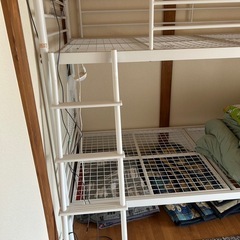 2段ベッドの画像