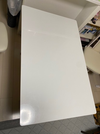 食卓テーブル・イス付き