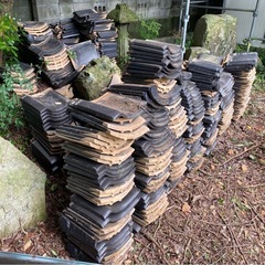 【取引中】屋根瓦　陶器瓦　 焼き瓦　