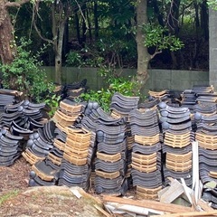 【取引中】屋根瓦　陶器瓦　 焼き瓦　の画像