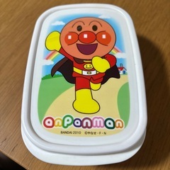 お弁当箱
