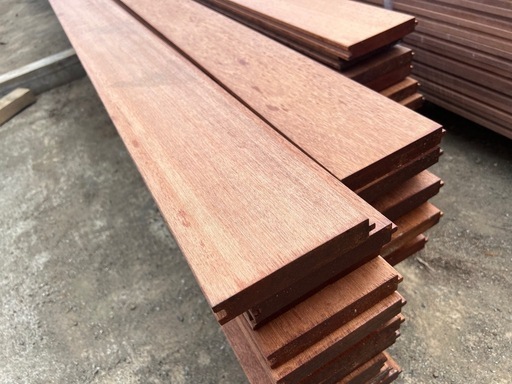 トラック床材張替えセット、アピトン材