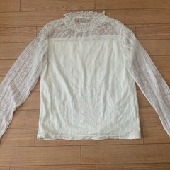 Lutique 白レーストップス