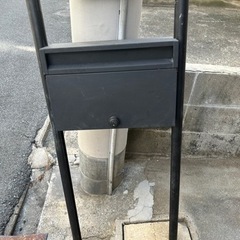 中古ポスト　黒色　郵便受け　メールボックス