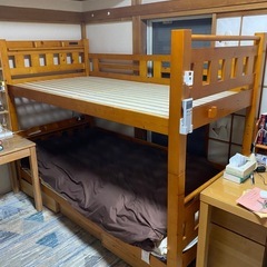 2段ベット　木製　
ハシゴなし
