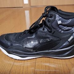 バスケットシューズ　PUMA　プレイメーカー プロ ミッド　28ｃｍの画像