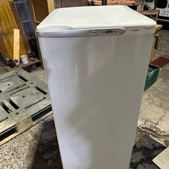 １ドアスリムスタイル　冷凍庫