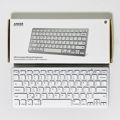 【美品】Anker Bluetooth ワイヤレスキーボード（シルバー）の画像