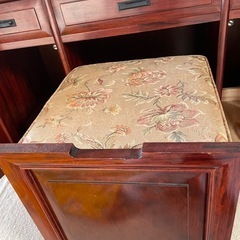 カリン材ドレッサー高級の画像