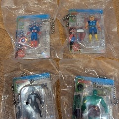 MARVEL　ブリスターチャームコレクション　キーホルダー　ガチ...