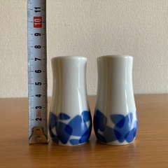 深川製磁　塩・コショウ入れのセット　有田焼の画像