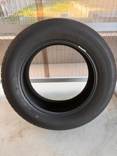 ステップワゴン純正タイヤ205 60 R16