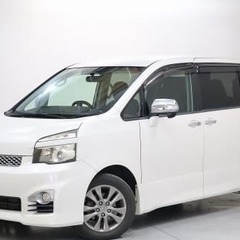 ＼自社ローン購入者限定特典アリ／　トヨタ ヴォクシー 　ＺＳ　煌