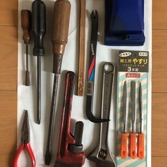 工具と工具箱　アイリスオーヤマ　ツールBOX ヤスリ　ドライバー...