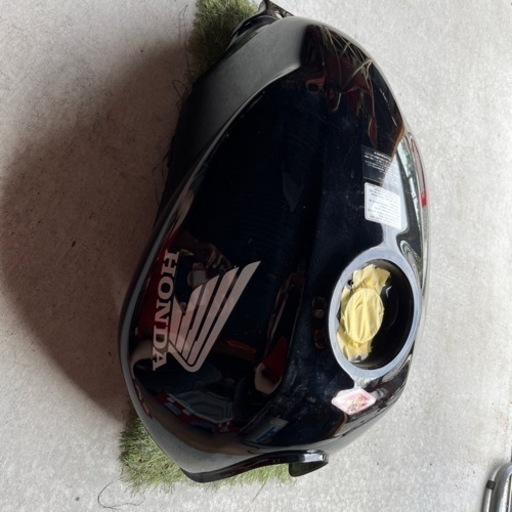 ホーネット 900 タンク