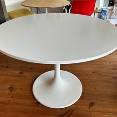 IKEA DOCKSTA ドクスタ ラウンドテーブルの画像