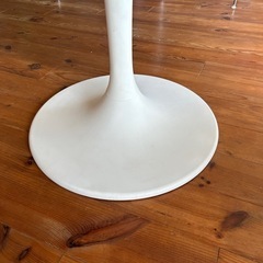 IKEA DOCKSTA ドクスタ ラウンドテーブルの画像