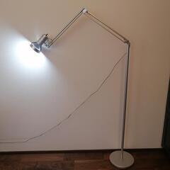 無印良品 フロアスタンドライトの画像