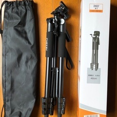 軽量三脚・3WAY雲台、リモコン付きの画像