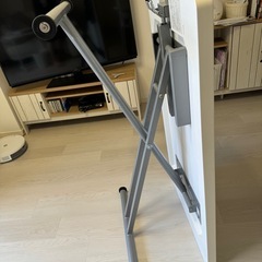 昇降式テーブルの画像