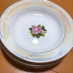 お皿4枚　カレー　シチュー等の画像