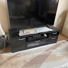 液晶カラーテレビ　テレビ台リモコン付き