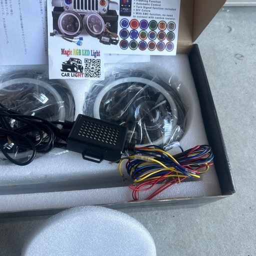 車のパーツ LED