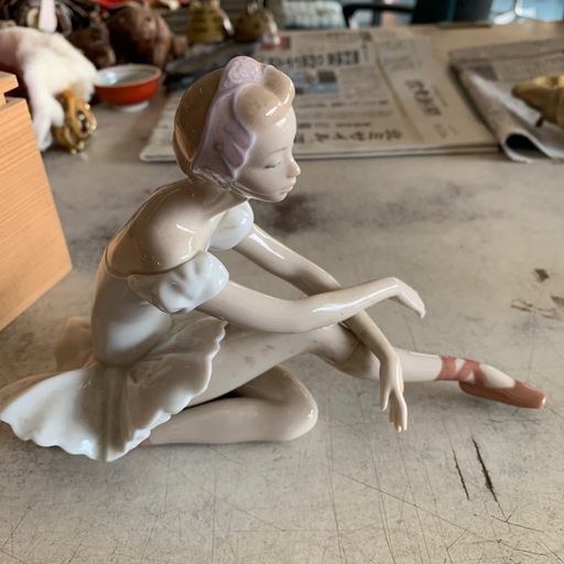 LLADRO ブランド　リアドロ　くつろぎ　リトルバレリーナ　陶器 置物 高級　ブランド　インテリア