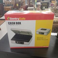 ★ジモティ割あり★キャッシャーBOX　SentrySafe　高さ...