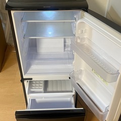 シャープ 冷凍冷蔵庫 137Lブラックの画像