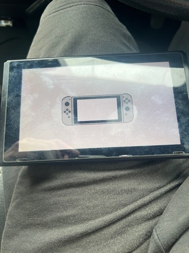 任天堂　Switch 本体のみ