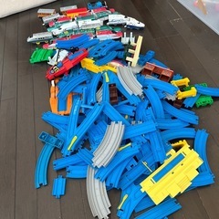 プラレール線路など一式の画像