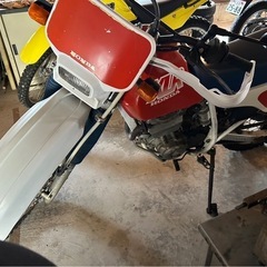 XLR250　1989年式　キック1発始動　
滋賀県より　代理出品　の画像