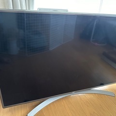  LG　49型液晶テレビ