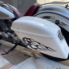 2007年式DS250に付けてました。パニアケースです。ステッカ...