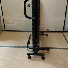 折りたたみ ベッドの画像