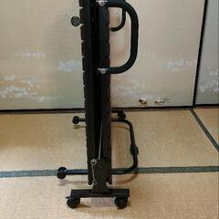 折りたたみ ベッドの画像