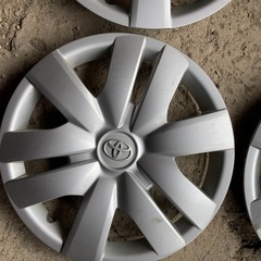 ヴィッツ・ホイールカバー　165/70R14 81Sの画像