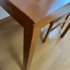 ダイニングテーブル　椅子二脚セットの画像