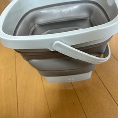 スリーコインズ　バケツ