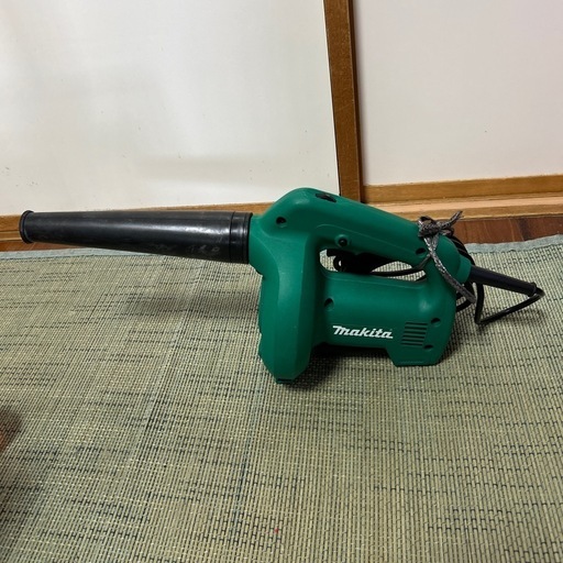 最終値下げ！makita ブロワ