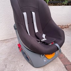 カーメイトチャイルドシート　新生児から100cm
