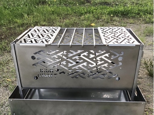 未使用 Iron Craft ショップ 組み立て式 万能焚き火台 アイアン